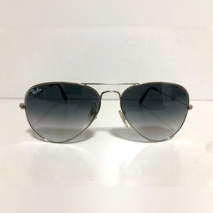 Ray-Ban Aviator Sunglasses